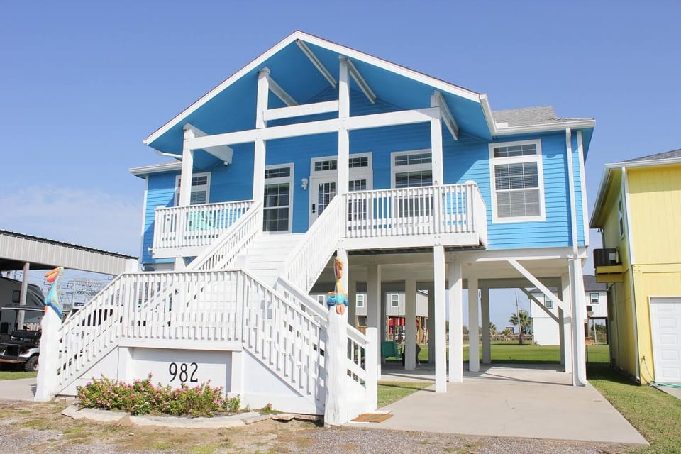 Your beach getaway starts here – 2 Pelicans, steps from the sand in Crystal Beach