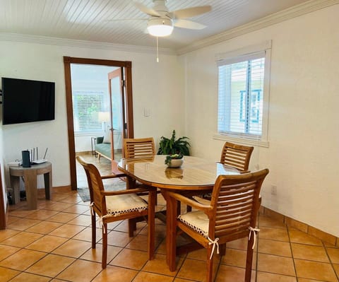 Grand Cayman Beachfront Villa | Private Pool, Beach Access & Kayaks