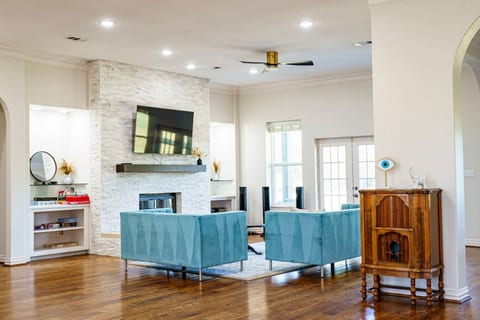 Private 4.5-Acre Celina Retreat | Sleeps 20