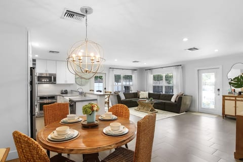 Welcome to Delray Coastal Escape