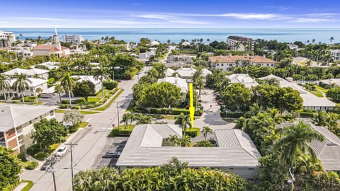 ONLY 1000 feet to the beach!!
