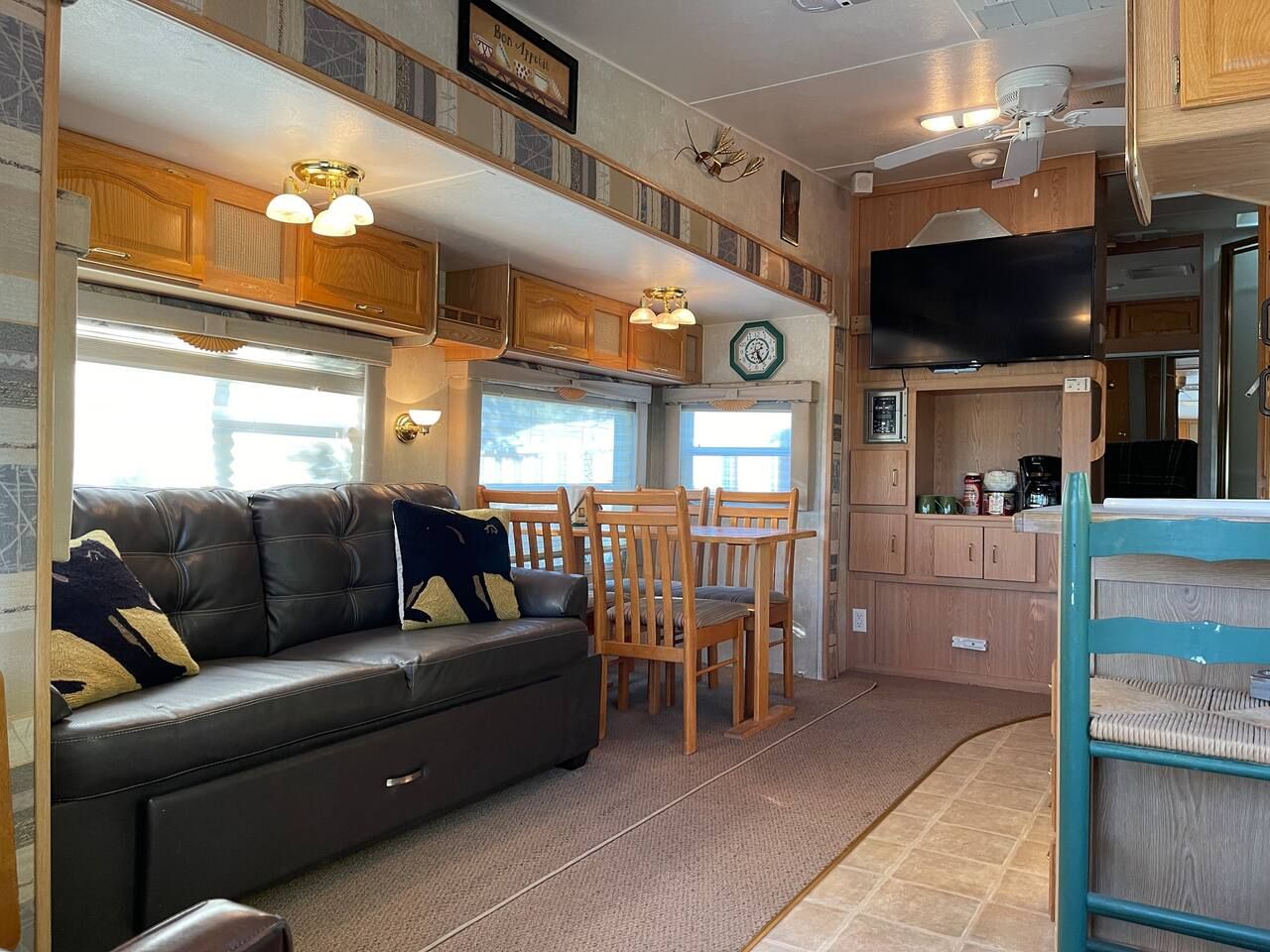 Christmas Camper 2
