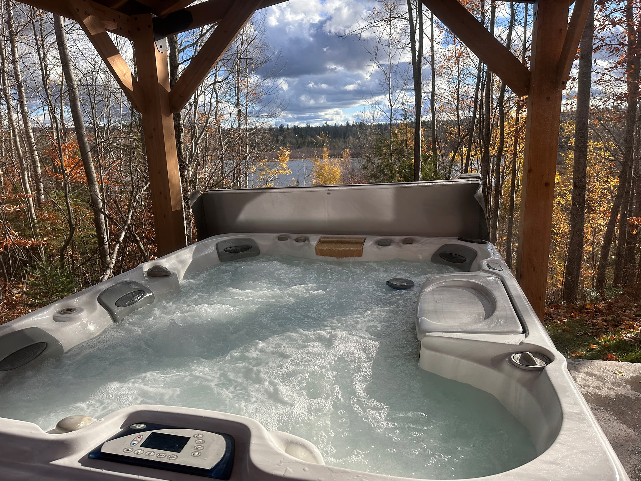Frostys Lakeview Chalet