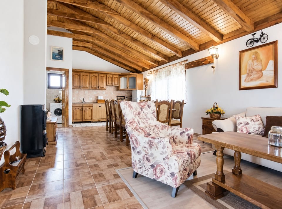 House Anita Family Retreat with Pool Pet Friendly - Unit 379189-13 - Stankovci