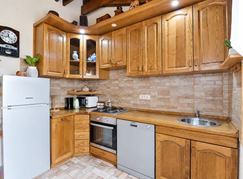 House Anita 2 Family Retreat with Pool Pet Friendly - Unit 379193-13