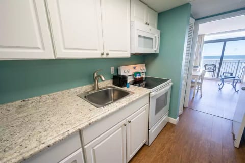 Camelot 1503 - 1 Bedroom