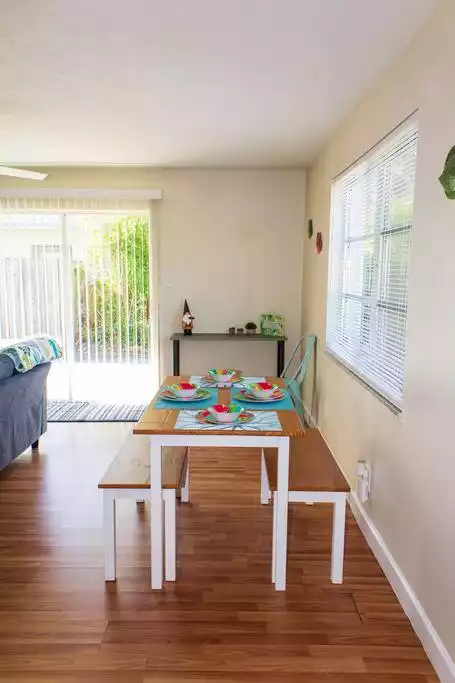 beachside-getaway-fenced-area-walk-bike-to-beach/