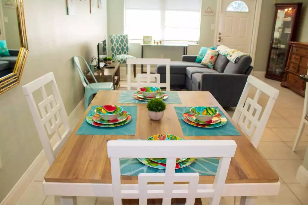 near-beach-fenced-doggie-area-cozy-beach-home/