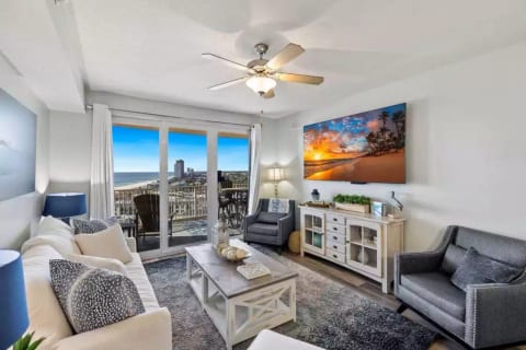 Luxury Condo Panama City Beach Next to Pier Park