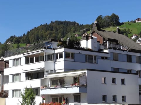 Dorfstrasse 15 Appartement/Fewo 7-Bettwohnung