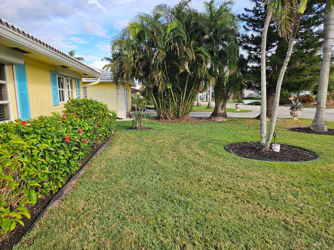 2-bedroom-tropical-suite-w-heated-pool-hot-tub/