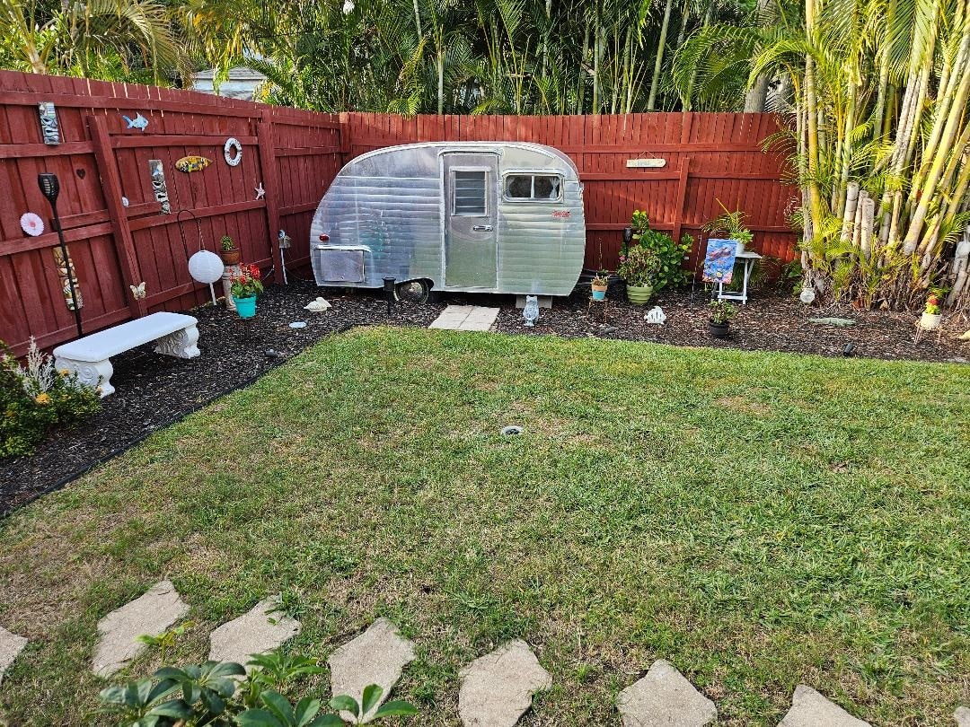 2-bedroom-tropical-suite-w-heated-pool-hot-tub/