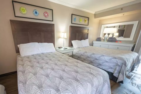 2 Beds in Bedroom