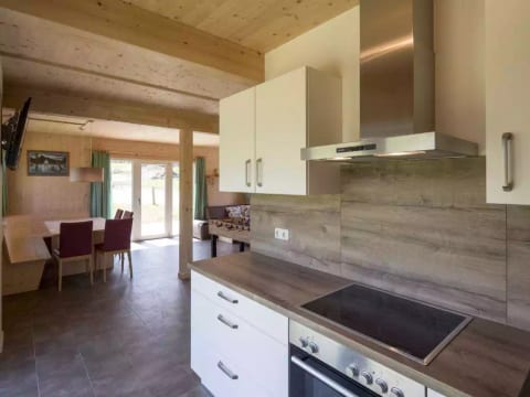 mit 4 Schlafzimmern & IR-Sauna