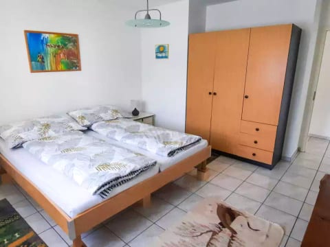 Lakeview La Marea