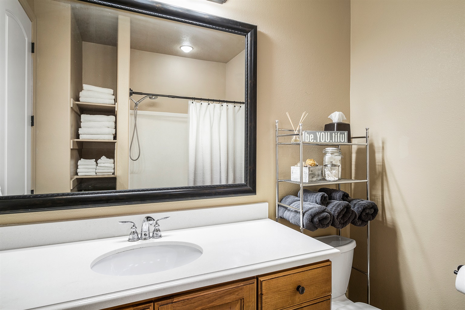 A La Mode Stunning 4 bedroom Orem Home - Orem