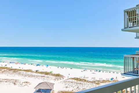 Pelican Beach 1018 (2BR)