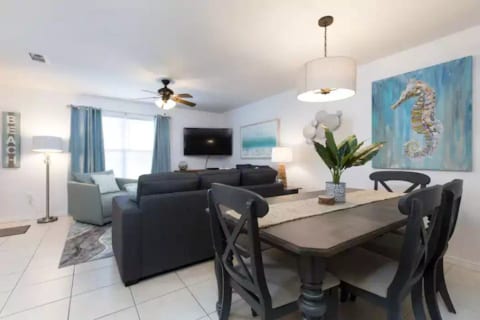 Open floor plan dining and living room
