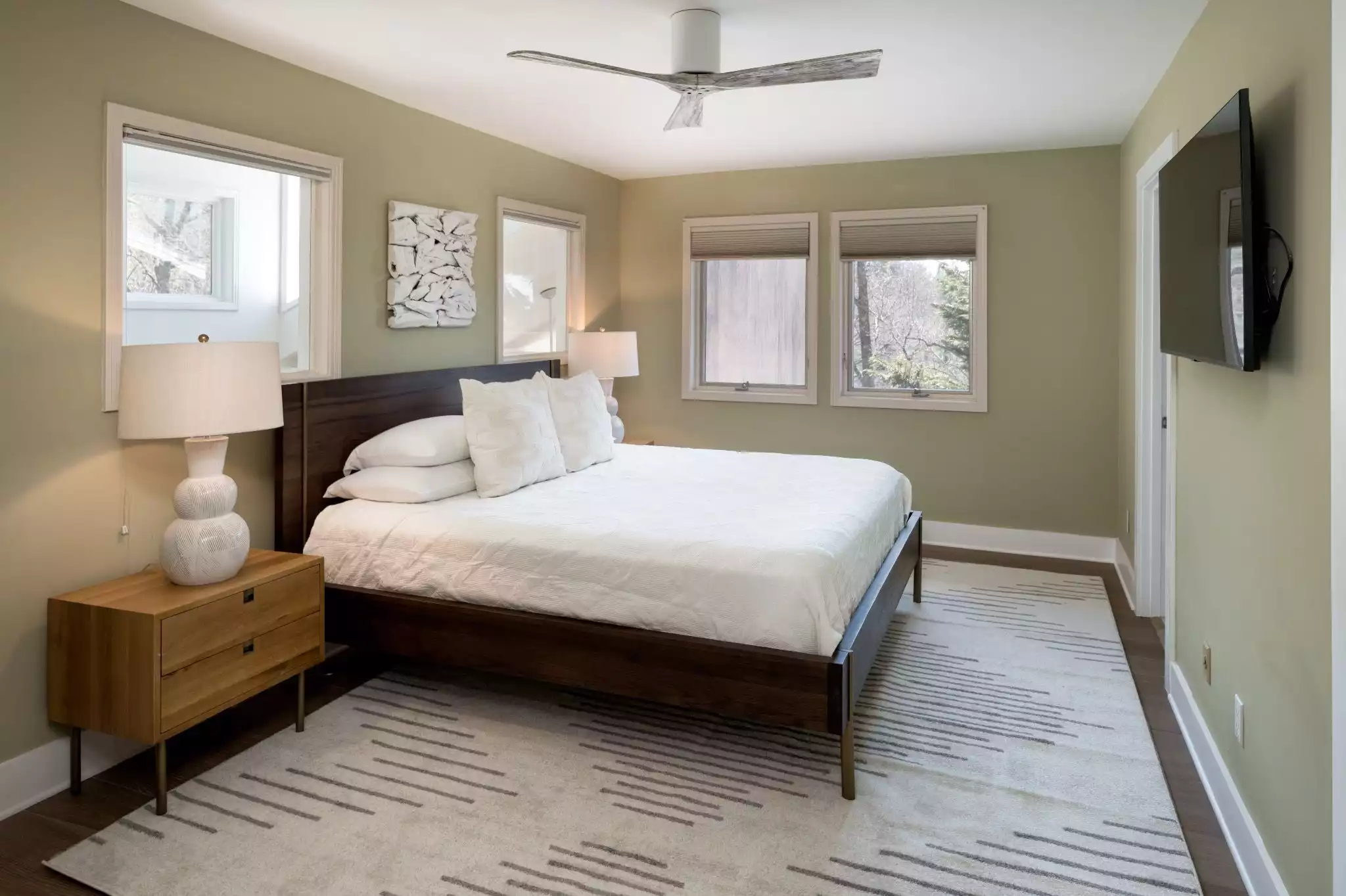 Bedroom 5 - Third Floor