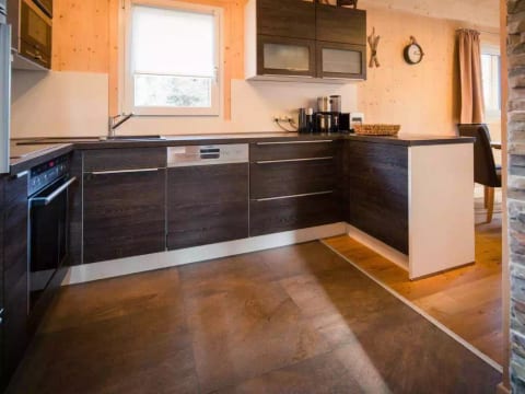 #2 mit IR-Sauna & Sprudelwanne innen