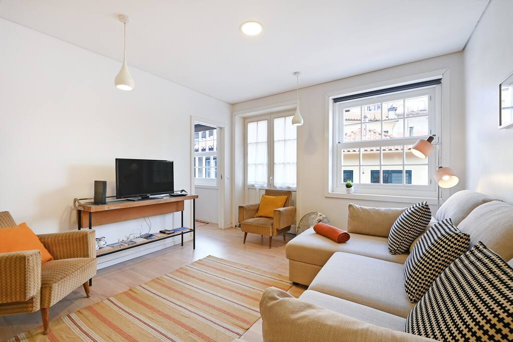 top-floor-2-apartments-at-historic-center-by-river/