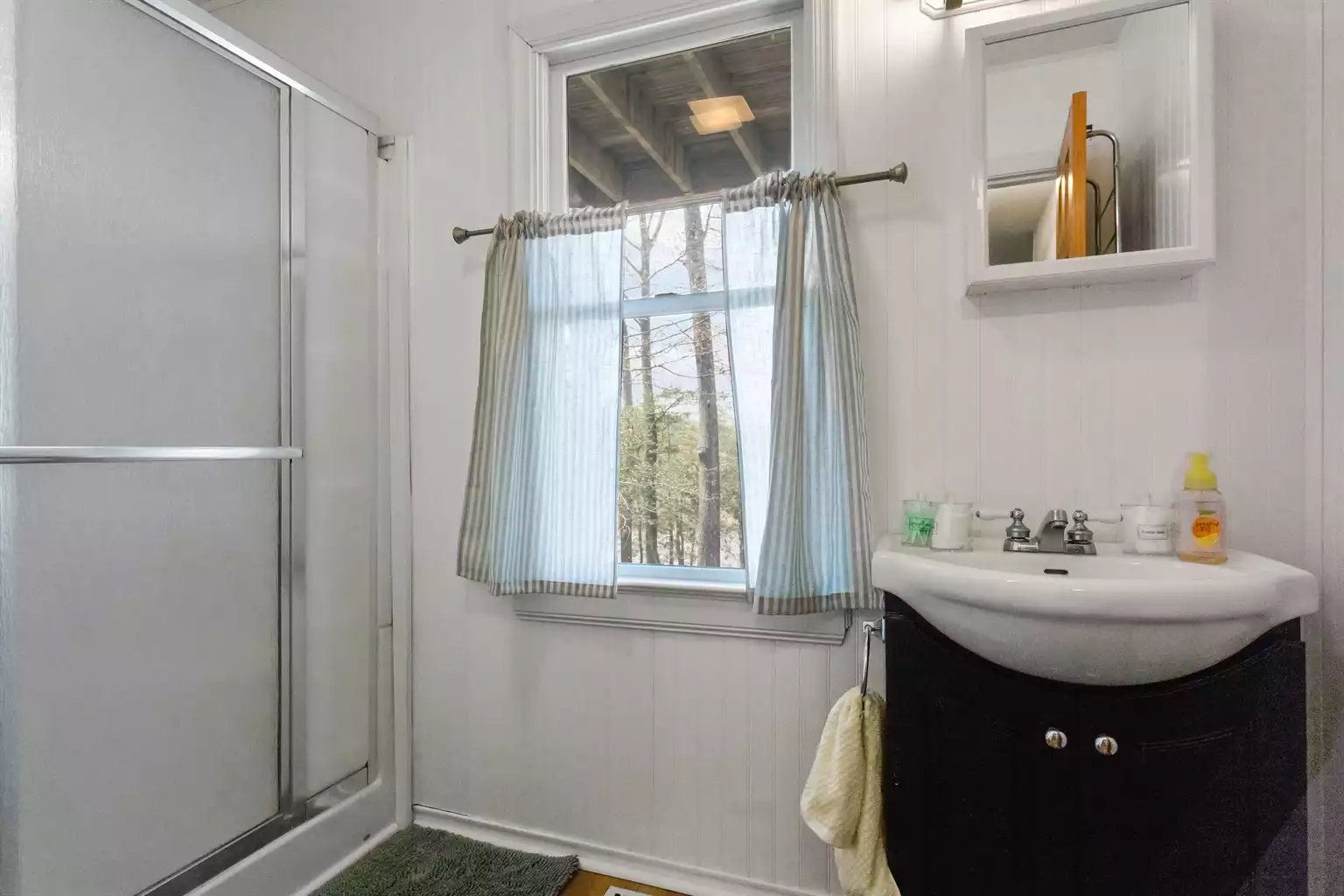 Full Bathroom with extra large shower. Full Bathroom with extra large shower. - Edgewater Retreat - Lancaster