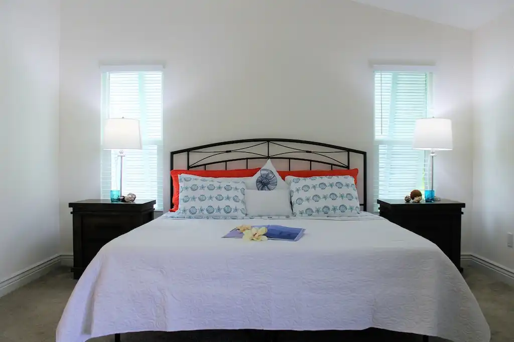 Just Beachy Vacation home, Gulf Access, Pool - Cape Coral