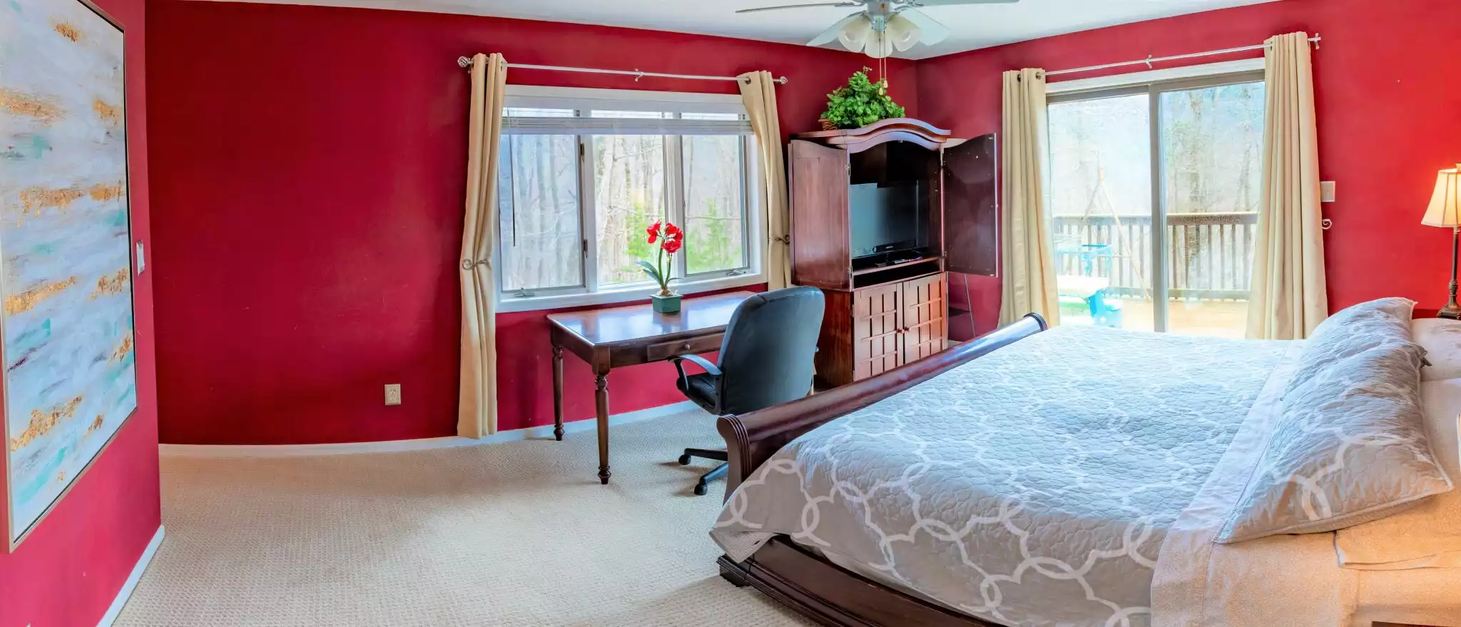 Master Bedroom - King Bed Master Bedroom - King Bed - Mount Chipmunk @ Massanutten - McGaheysville
