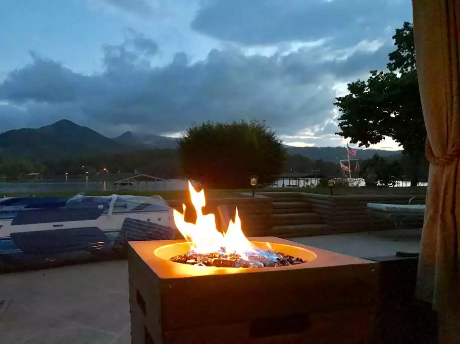 The fire pit on the huge patio. - Lakefront Mountain Suite - Hiawassee