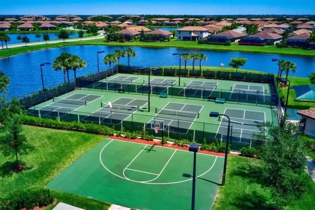 waterfront-pool-home-w-golf-membership-near-beach/