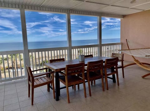 Insanely Gorgeous, Oceanfront, Porpoise Point 5