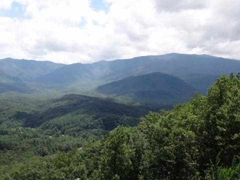 50 Mile view of Mt Leconte and Bluff Mountain from all 3 decks