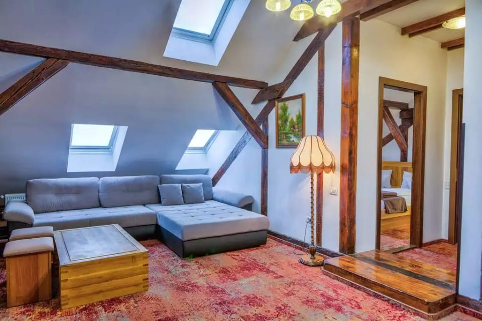 Apartamento central en edificio histórico - Brașov