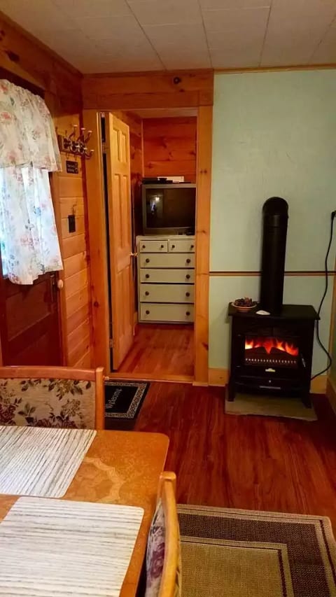 Catskill Bungalow - Tiny House by Windham & Hunter