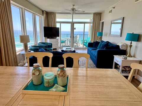 Sandnsol 3 bed 3 bath Oceanfront Corner Jade East
