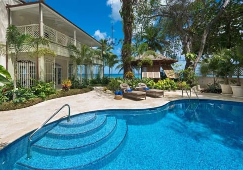 Hemingway House - Beachfront
