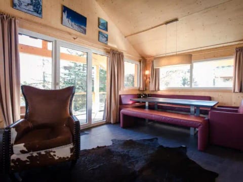 # 20 mit IR-Sauna & Sprudelwanne innen