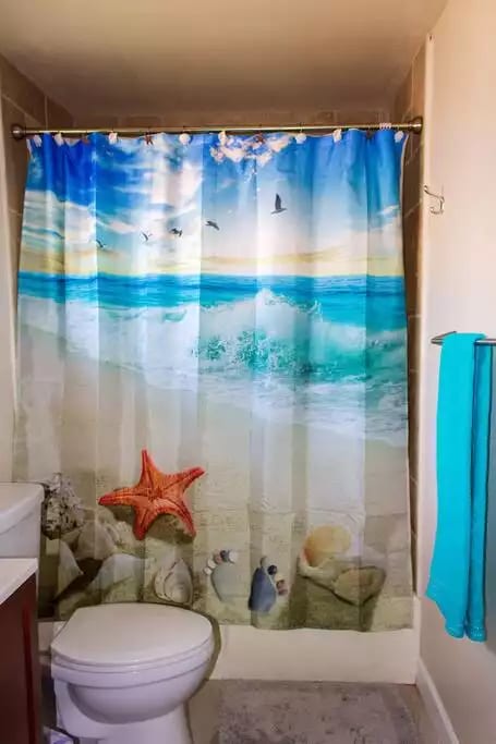 BEACHSIDE GETAWAY *FENCED AREA*-Walk/Bike to beach