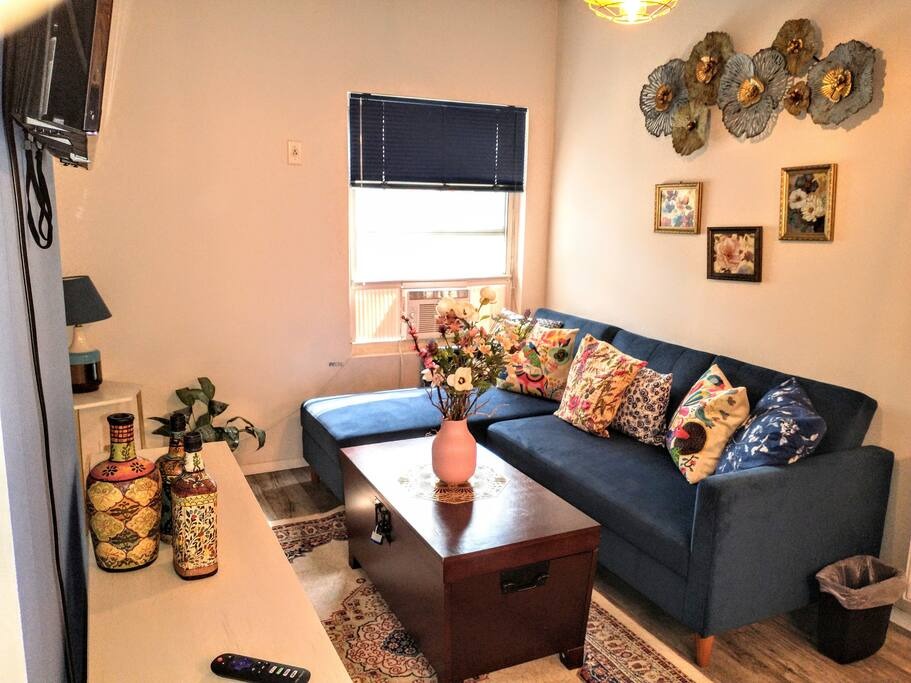 Sleeper sectional in the Living room for fifth person to sleep  - Home away from home for your family and friends  - Queens County