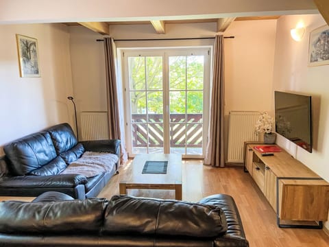 Holiday Hill 29