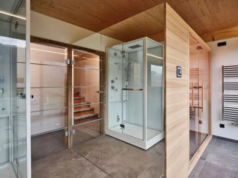Superior mit 3 Schlafzimmern,Sauna&Pool