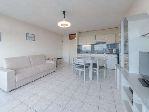 Studio 806 with balcony
