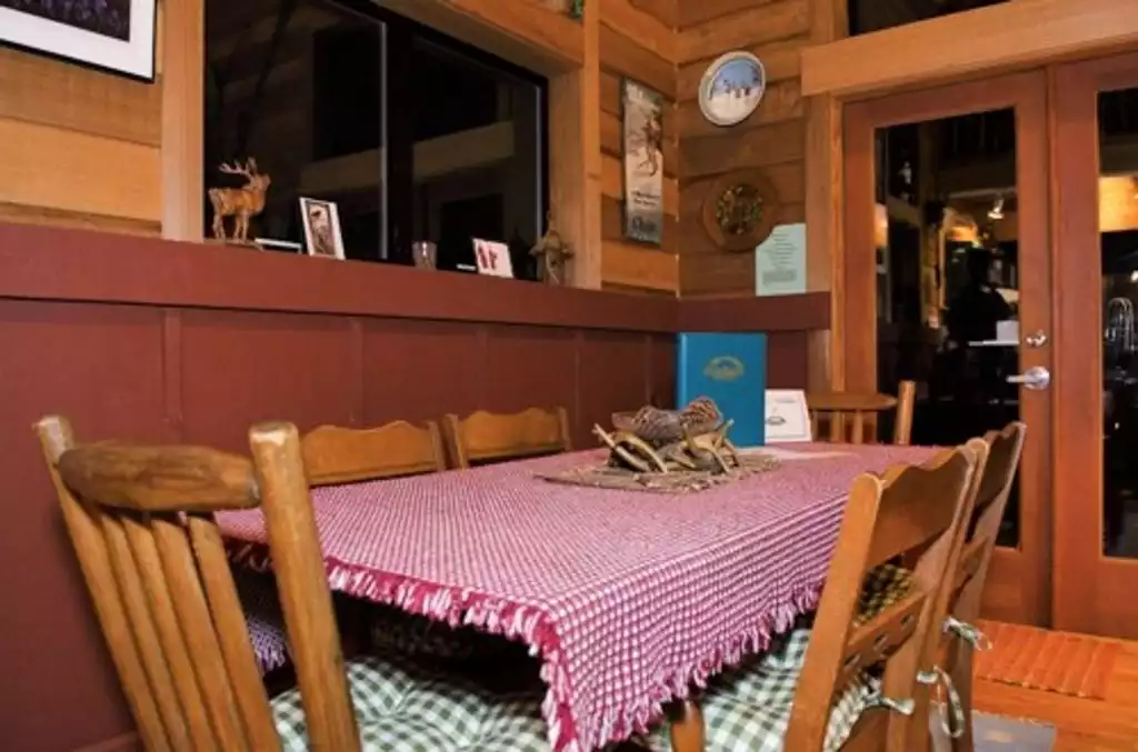 Mt Baker Lodging 44MBR - Sleeps 6! - Glacier