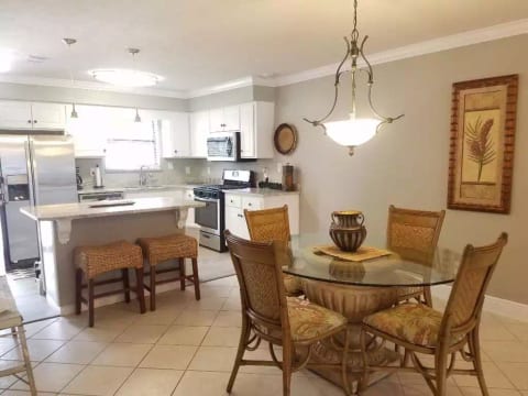 225 Grand Island Blvd Vacations by Fayla ~PCB, Fl