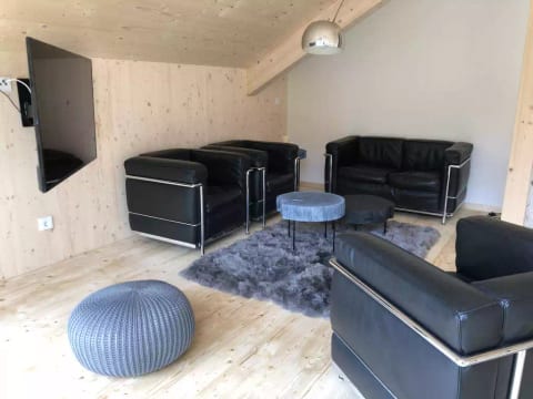 Sup.4 SZ Sauna o.IR-Sauna+Sprudelbad