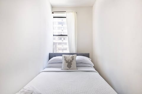 Private Bedroom, Manhattan, 70s, Upper East Side