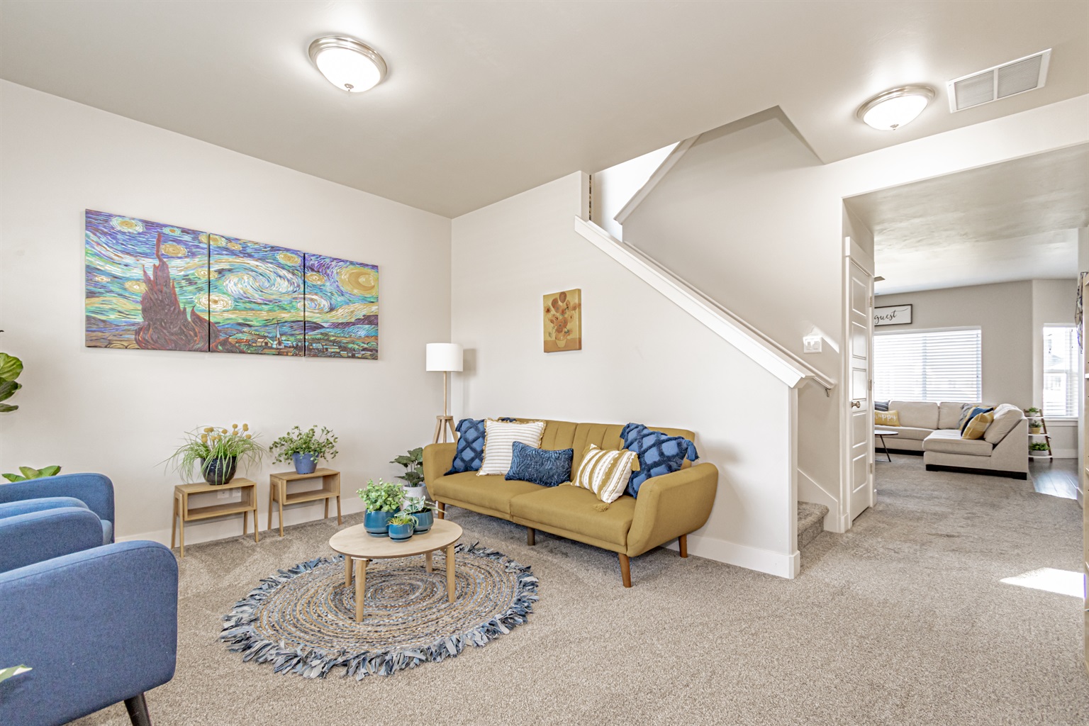 private-rexburg-5bd-home-bonus-loft-theater-hottub/