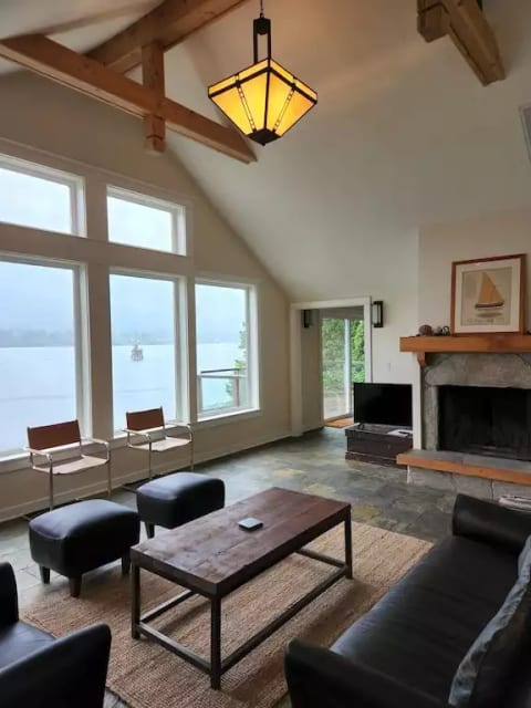Beautiful wood burning fireplace for cozy evenings!