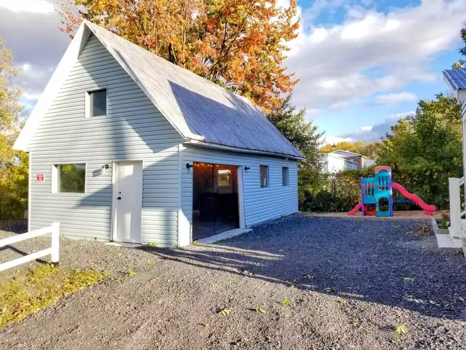 Coquette et paisible ancestrale au bord de l'eau Leclercville