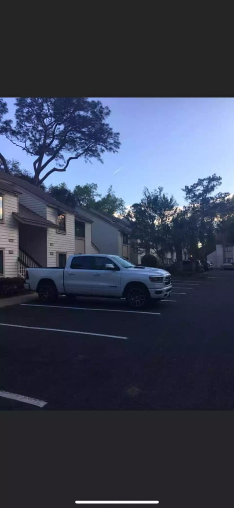 South Forest Beach Villa- 2b/2b- Pet Friendly